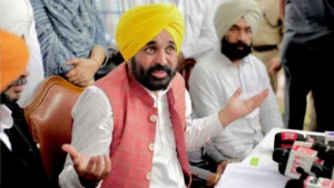 CM भगवंत मान का केंद्रीय मंत्री बिट्टू पर तीखा वार: कहा- जनता ने नकारा, अब ईमानदार सरकार दे रही है बेहतर सेवाएं।