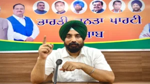 Heavy Rain और Flood Threat के बीच Sand Mining Continues, BJP ने Punjab Government पर साधा निशाना