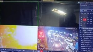 Delhi Blast: Red Fort के पास Car explosion का CCTV Footage आया सामने, ट्रैफ़ि Traffic के बिच अचानक हुआ Car में धमाका