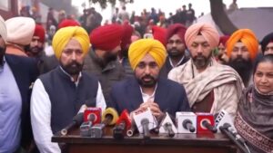 Fatehgarh Sahib: शहीदी सभा में पहुंचे सीएम भगवंत मान, कहा-साहिबजादों की शहादत को पूरी दुनिया कर रही नमन