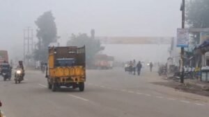 पंजाब-चंडीगढ़ में 3 दिन घने कोहरे का अलर्ट:आदमपुर में 4.8 डिग्री तापमान के साथ सबसे कम, 20 को बारिश की संभावना