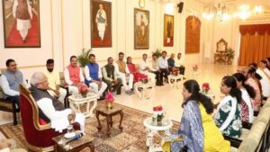 राज्यपाल पटेल से केरल राज्य के पार्षदगणों ने की मुलाकात