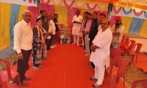 विधायक दिनेश राय मुनमुन के करकमलों से किये गये लाखों के विकास कार्यों के भूमिपूजन