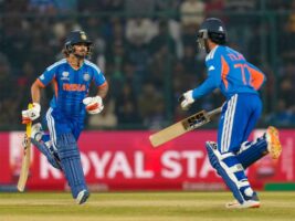 भारत ने रचा इतिहास: विश्व कप में तीसरा सबसे बड़ा स्कोर, चौथी बार 200+ पार