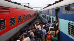 होली पर ‘नो रूम’ व ‘रीग्रेट’ से मिलेगी राहत, कोलकाता और नई दिल्ली तक चलेंगी स्पेशल ट्रेनें