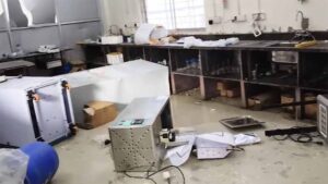 कोंडागांव में अपशिष्ट से फसल हुई खराब, गुस्साए ग्रामीणों ने मक्का प्लांट में घुसकर की तोड़-फोड़