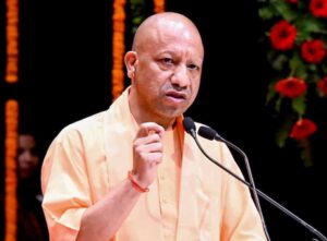 सीएम के निर्देश पर हरकत में आया लखीमपुर खीरी जिला प्रशासन, स्पॉन्सरशिप योजना का दिया गया लाभ