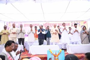 समाज के हर व्यक्ति के सुख-दुख में हों शामिल, कोई अकेला महसूस न करें : अरुण साव