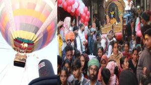 आस्था और आध्यात्म का संगम, 20 फीट ऊंचे शिवलिंग पर हॉट एयर बैलून से पुष्प वर्षा