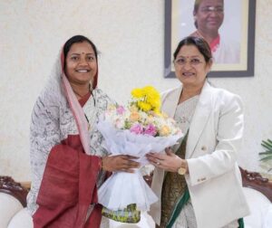 महतारी गौरव वर्ष’ मना रहा छत्तीसगढ़: मंत्री लक्ष्मी राजवाड़े ने केंद्रीय मंत्री अन्नपूर्णा देवी को दी जानकारी