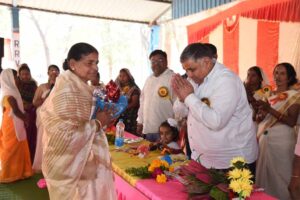 रामगढ़ में मितानिनों द्वारा आयोजित स्वास्थ्य पंचायत सम्मेलन में शामिल हुए पर्यटन एवं संस्कृति मंत्री  राजेश अग्रवाल