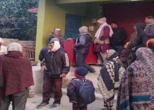 सीतामढ़ी में बड़ी डकैती: व्यवसाई के घर 10 लाख से ज्यादा की लूट, नकाबपोश बदमाशों ने बम फोड़ मचाई दहशत