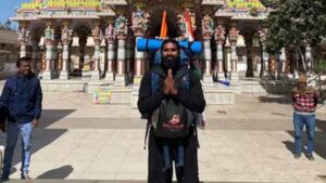 232 दिन, 232 कहानियां! यूपी का यह नौजवान आखिर किस जुनून में नाप रहा है धरती?