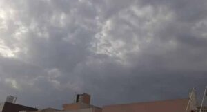 MP में मौसम का कहर: आंधी-तूफान संग भारी बारिश का अलर्ट, IMD ने दी चेतावनी